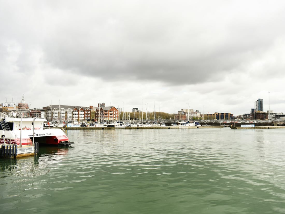 Courier services in Southampton